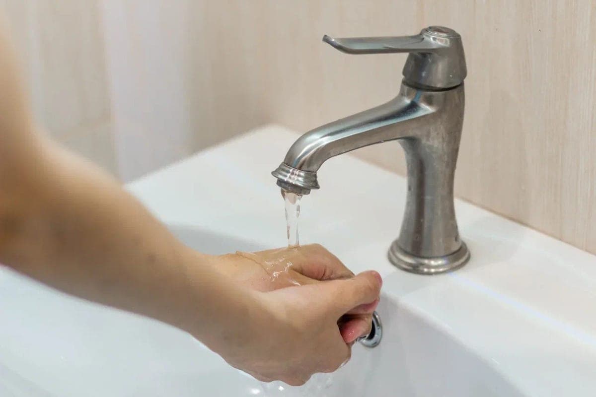 На двух улицах Рязани отключили холодную воду