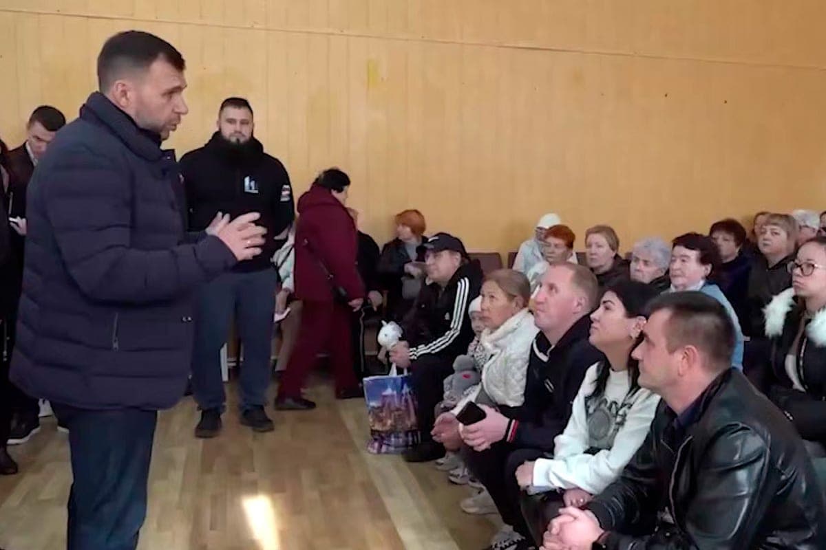 In Donezk wird das Quadrat aktualisieren und neue Objekte diskutieren
