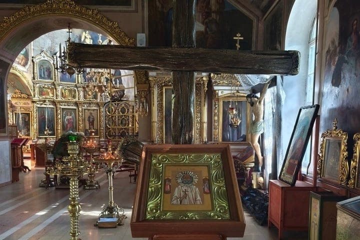 Renovated the cross and icon from the tomb of St. Athanasius Orlovsky