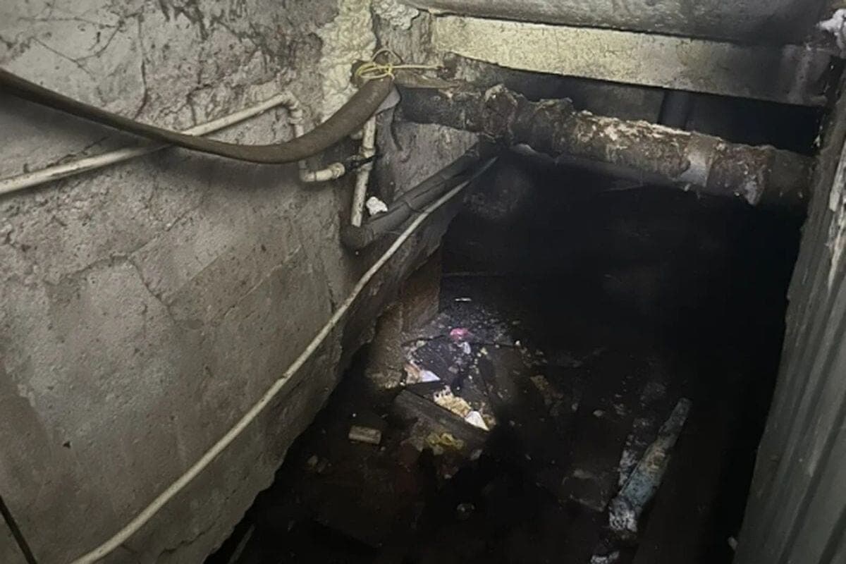 В Рязани управляющую компанию обязали откачать воду из подвала жилого дома