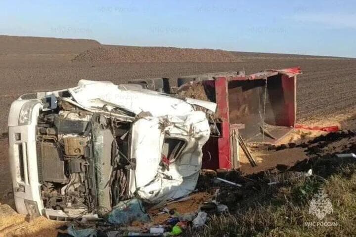 In the Orel region in the collision of two trucks injured the driver