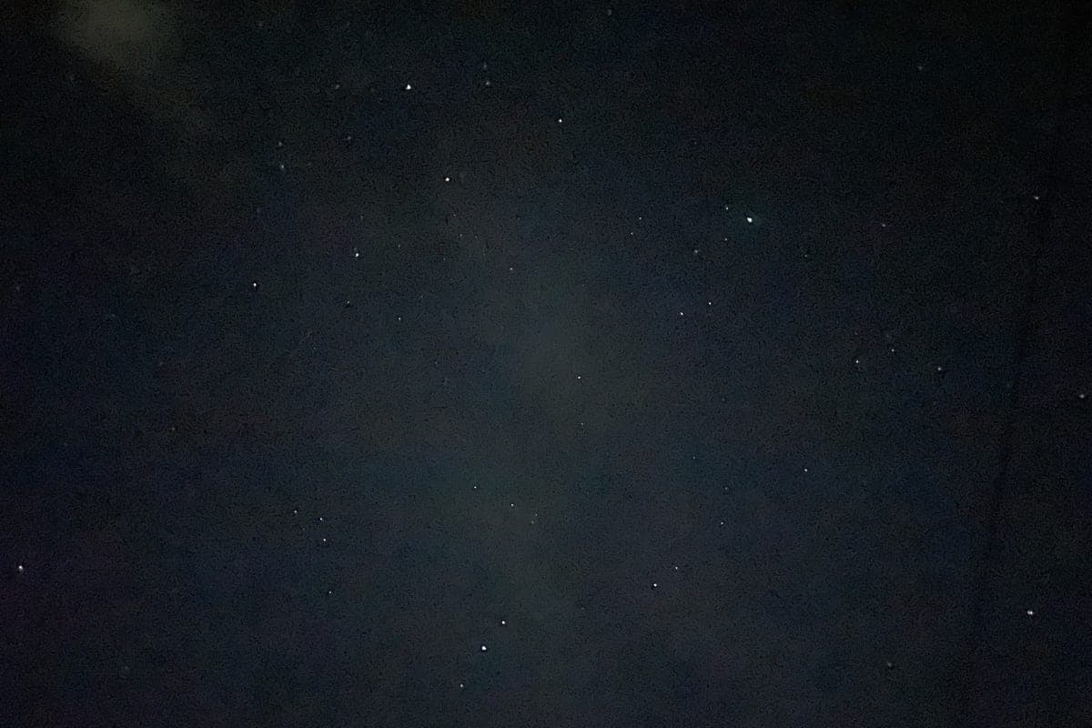 La défense aérienne a travaillé dans le ciel sur Rostov-on-Don dans la nuit du 23 octobre