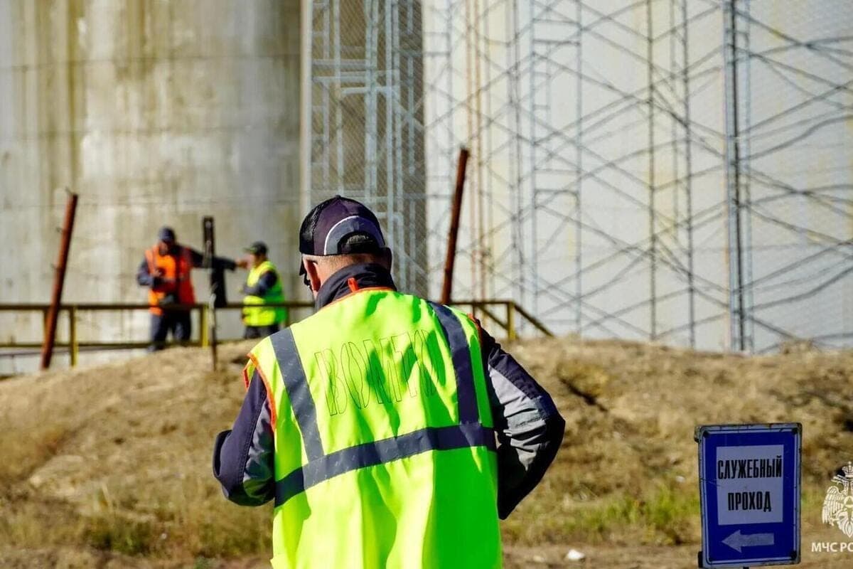 В Волгограде 29 октября прошли учения по ликвидации разливов нефтепродуктов