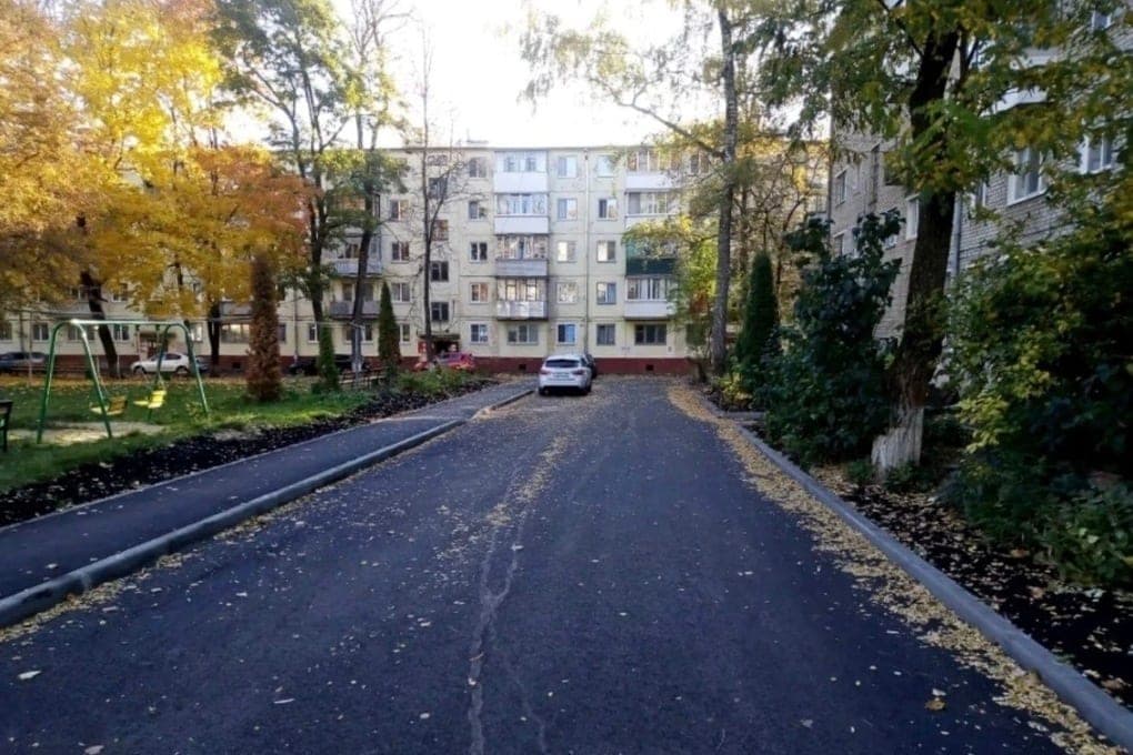 В Орле завершили благоустройство дворов на Приборостроительной