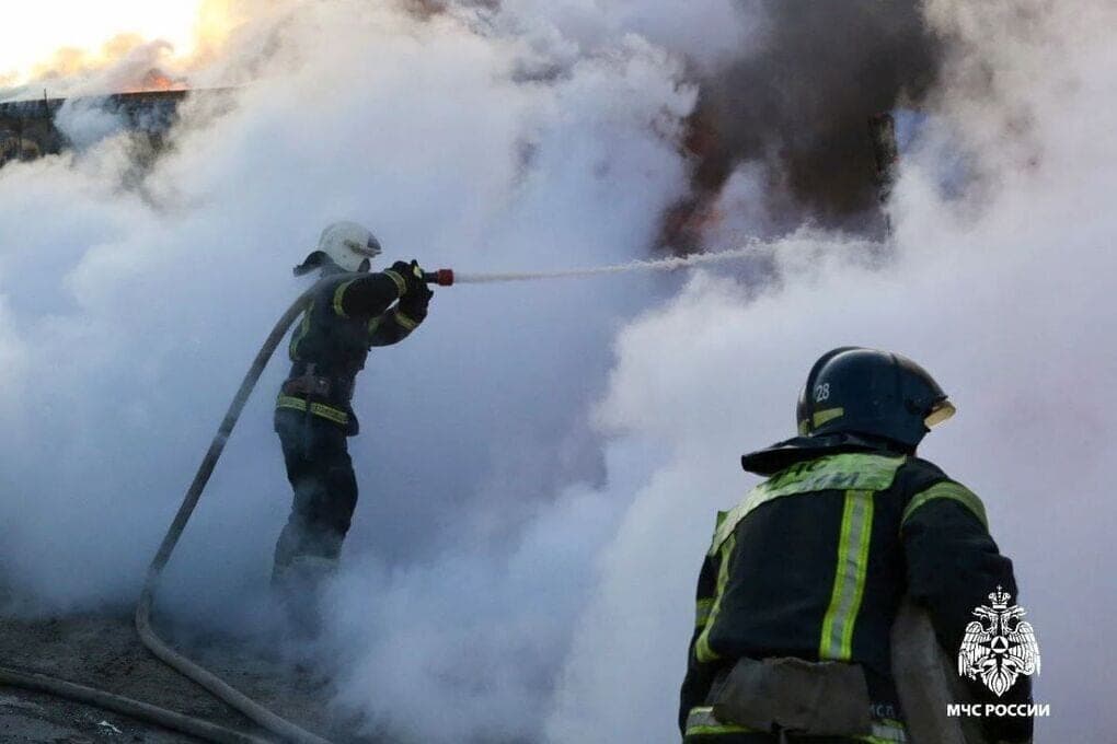 Two people died in a fire in the west of Moscow