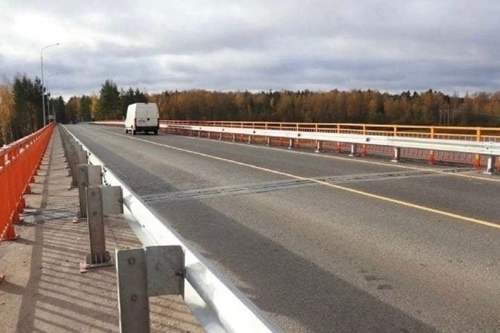 وفي منطقة ياروسلافل فتحت مرة أخرى جسرا على نهر يوخوت