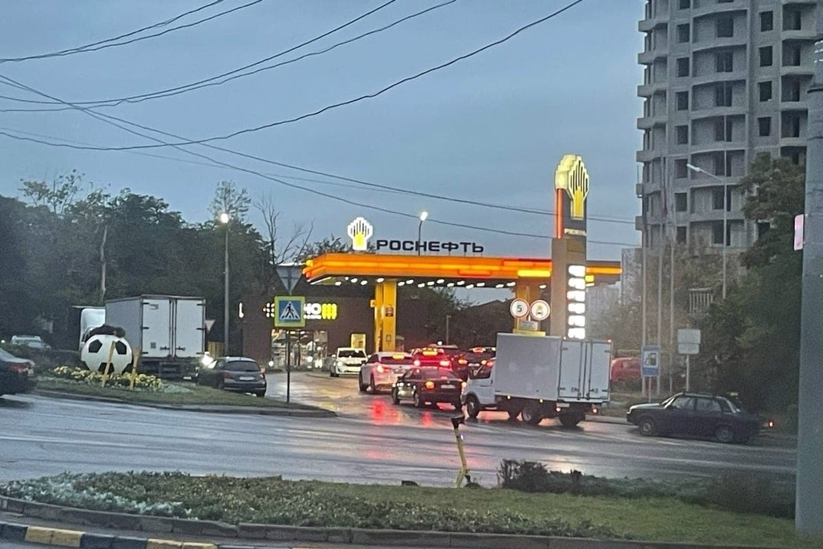 Бензин и дизель в Ростовской области за неделю подешевели почти на рубль