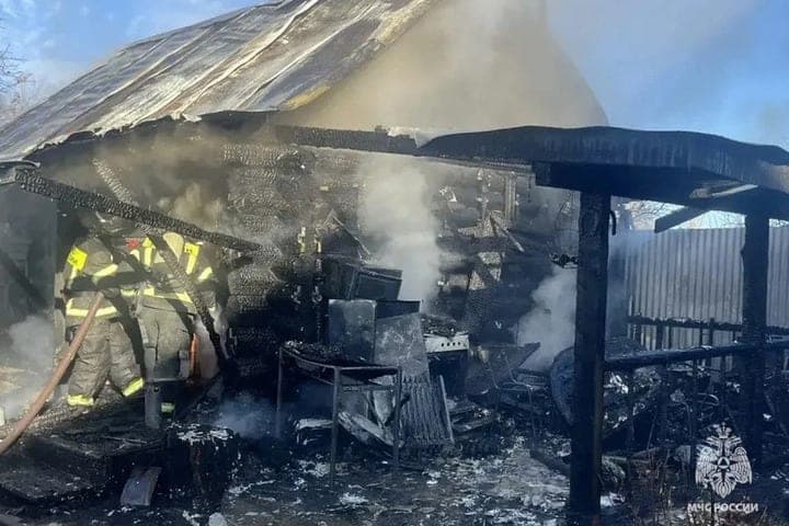 Стиральная машина стала причиной пожара в бане в Тверской области