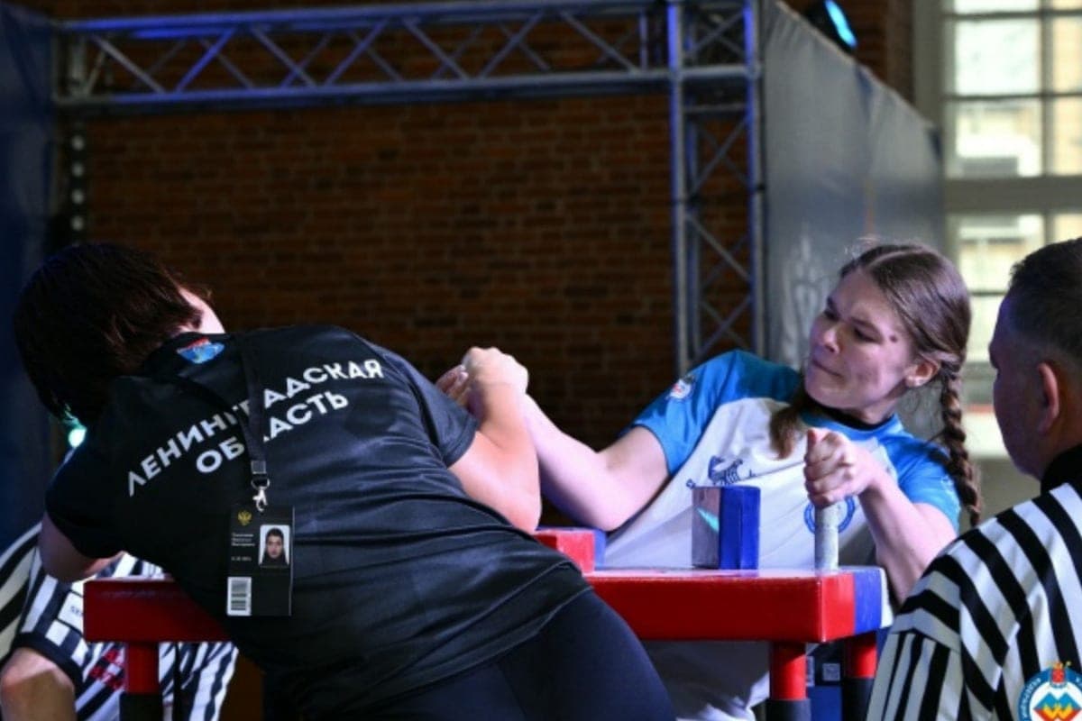 A resident of Leningrad region took the gold of the all-Russian tournament in armwrestling