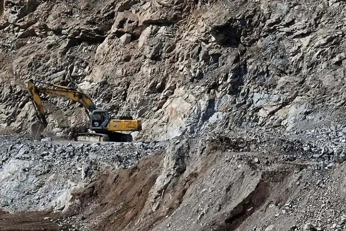 Residents of Novorossiysk warned about explosions in a cement quarry on October 15