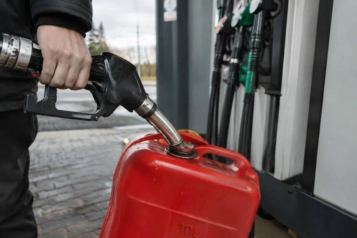 Gasoline at Arkhangelsk gas station