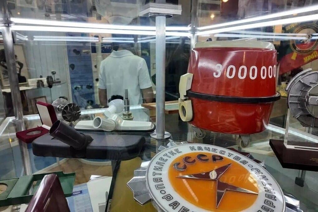 Школьники и студенты Серпухова побывали в музее «Металлиста» в рамках акции «Неделя без турникетов»