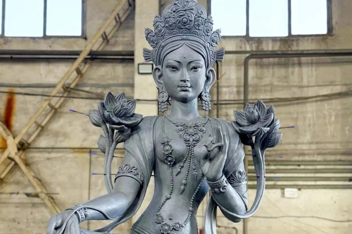 In Kalmykia completed the sculpting of the central sculpture of the Park of Buddha Green Tara