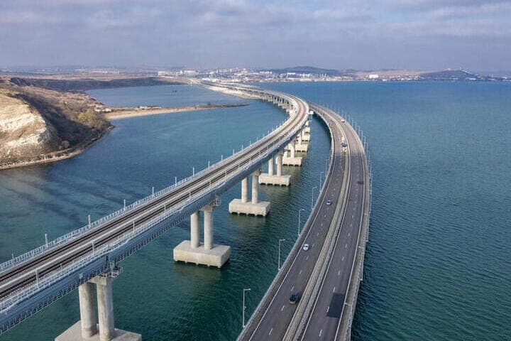 Almost 300 cars gathered on October 26 in front of the Crimean bridge