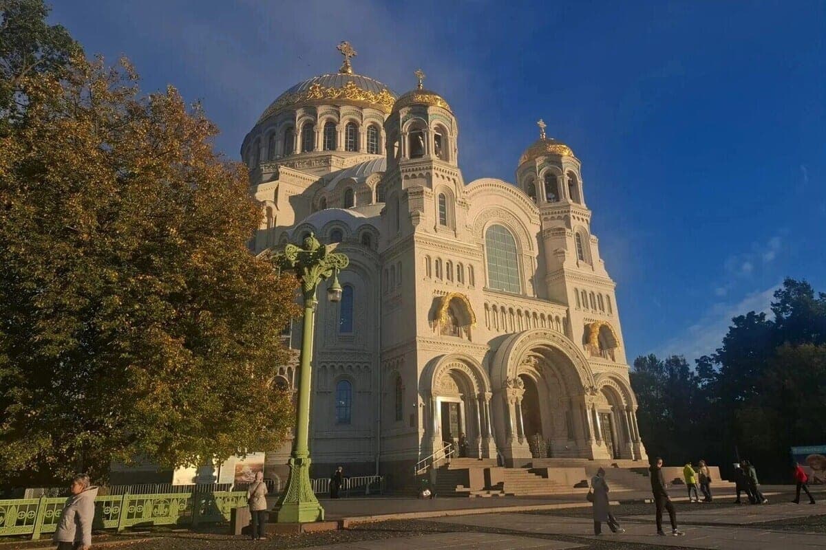 Kronstadt sera éclairé par des lumières lumineuses pour 136 millions