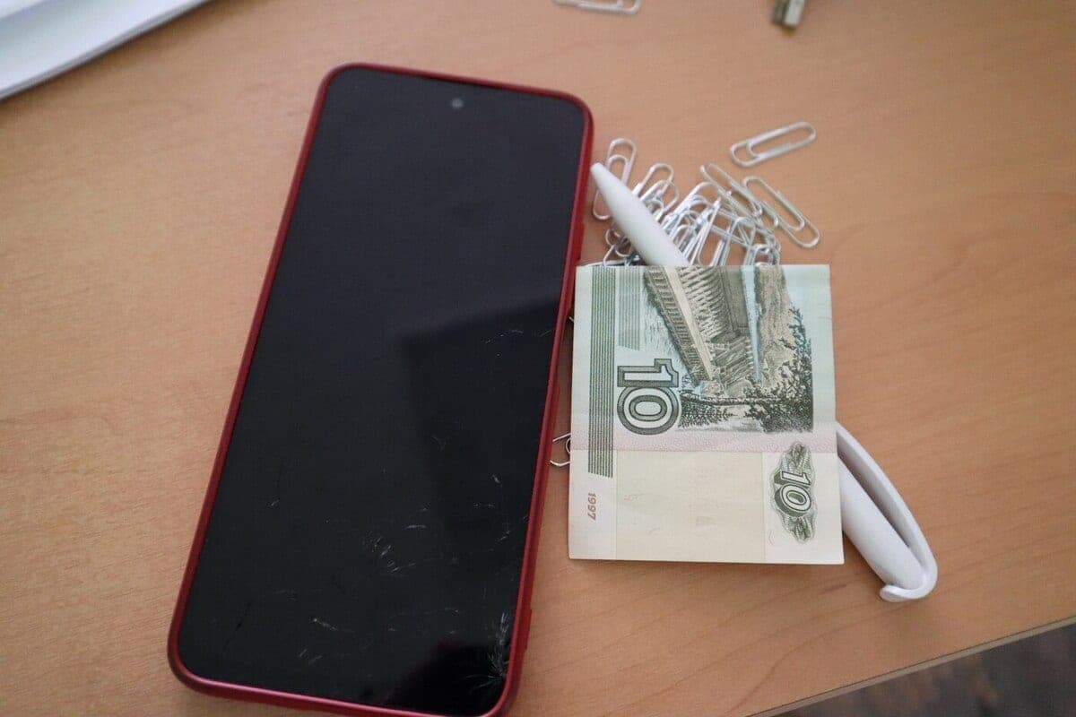 In Adler fraudsters hacked the account of a man and lured his daughter more than 36 thousand rubles