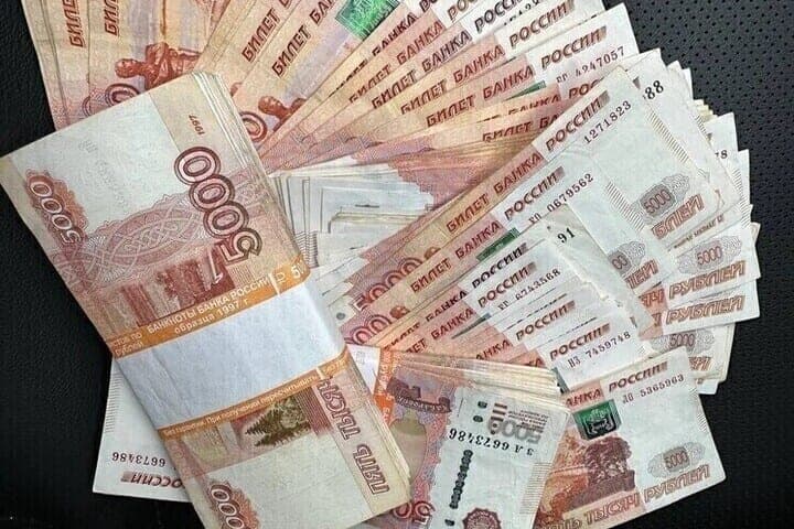 In Murmansk, the head of the cargo carrier was suspected of non-payment of taxes for 10 million rubles