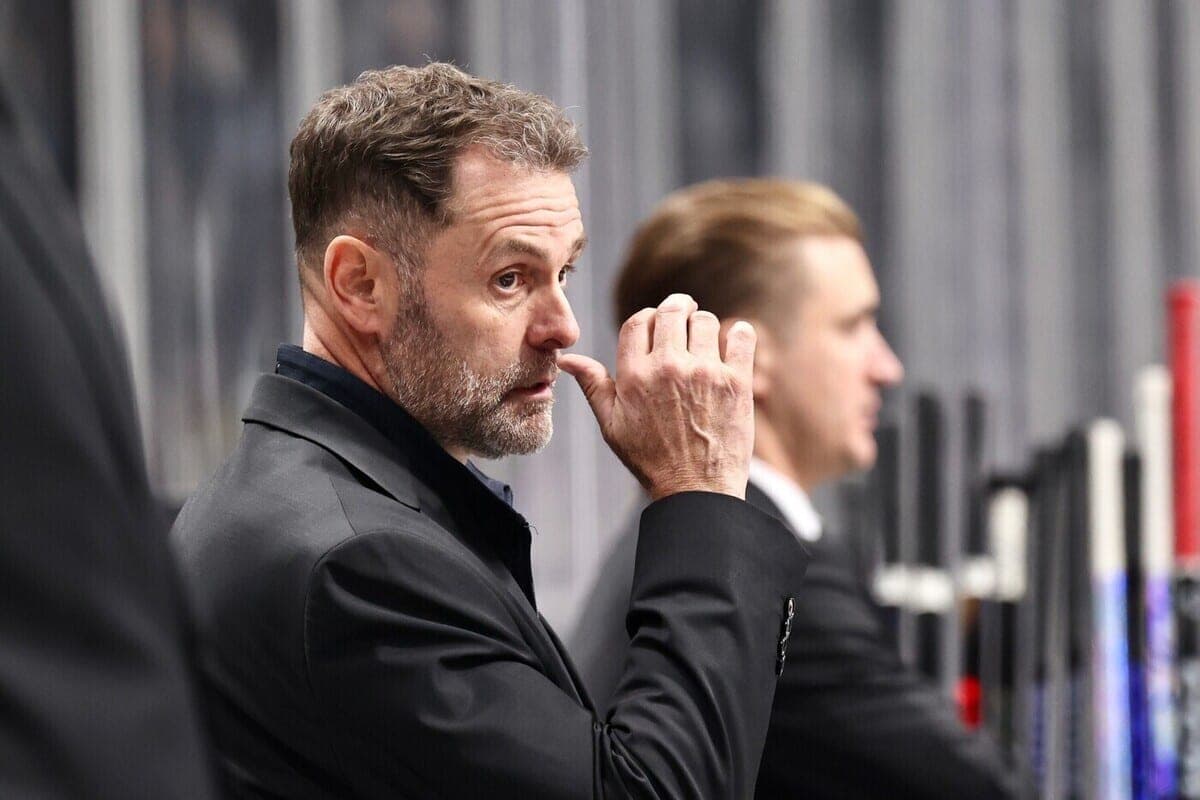 Gordon after the defeat of the Dragons explained why the Tractor at the end of the table