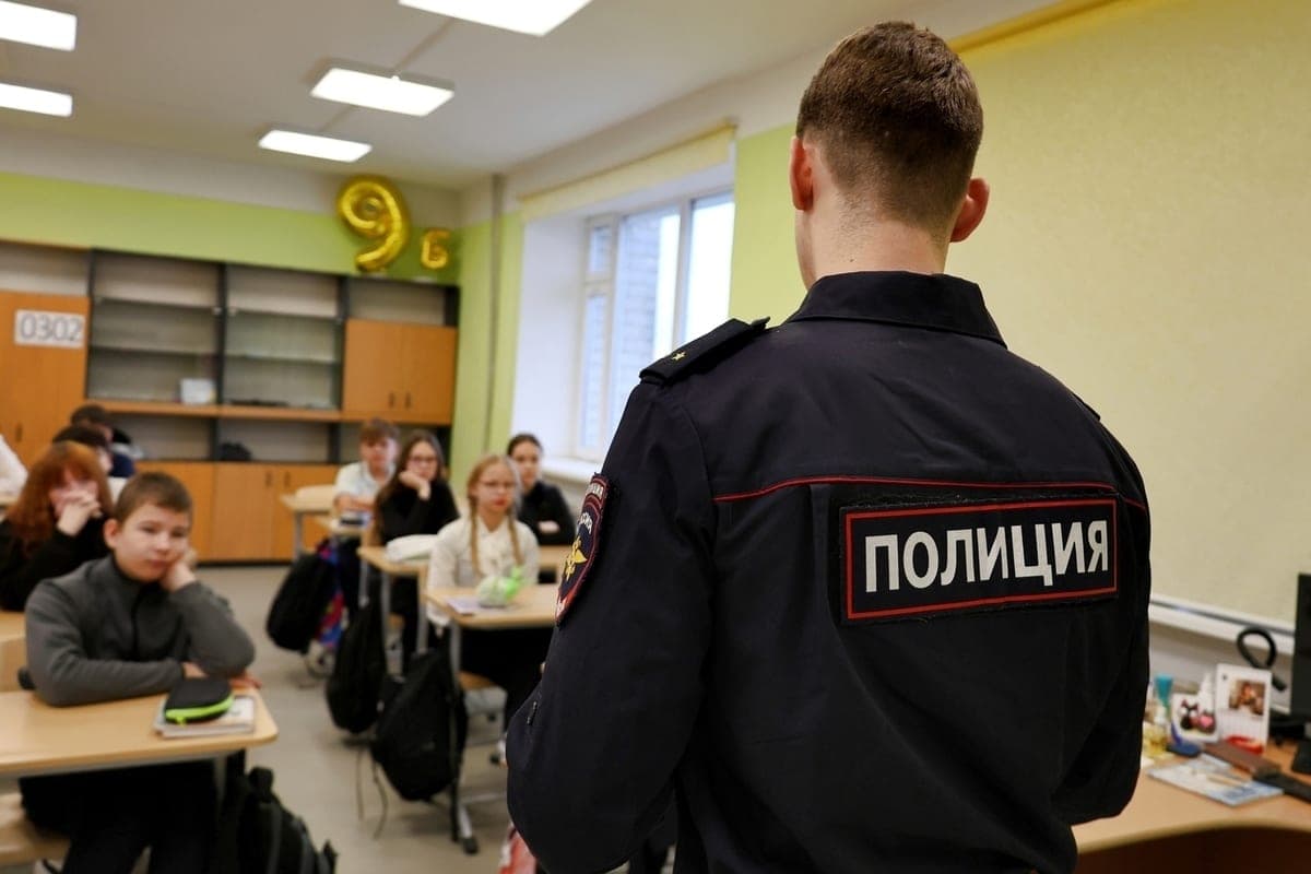Schoolchildren of Naryan-Mara were told about safety in the network and on the road