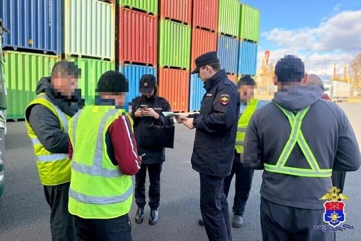 В Петербурге составили 25 протоколов на злостных мигрантов-нарушителей
