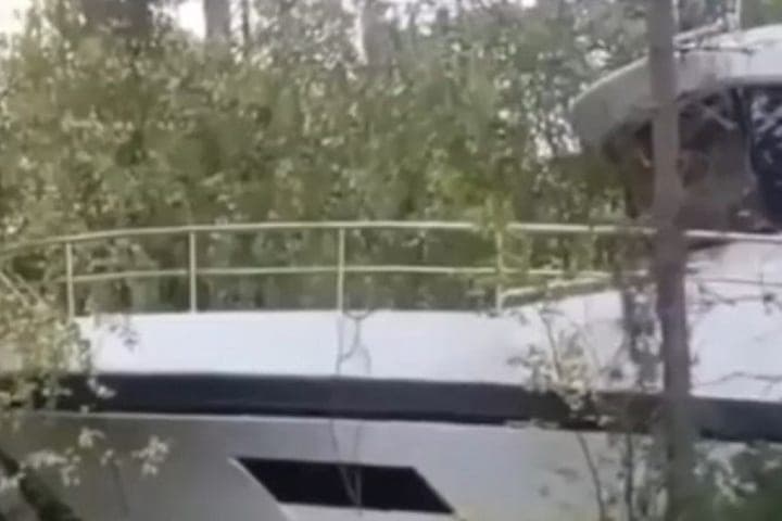 In the Karelian wilderness, an elite yacht worth over a million euros was parked