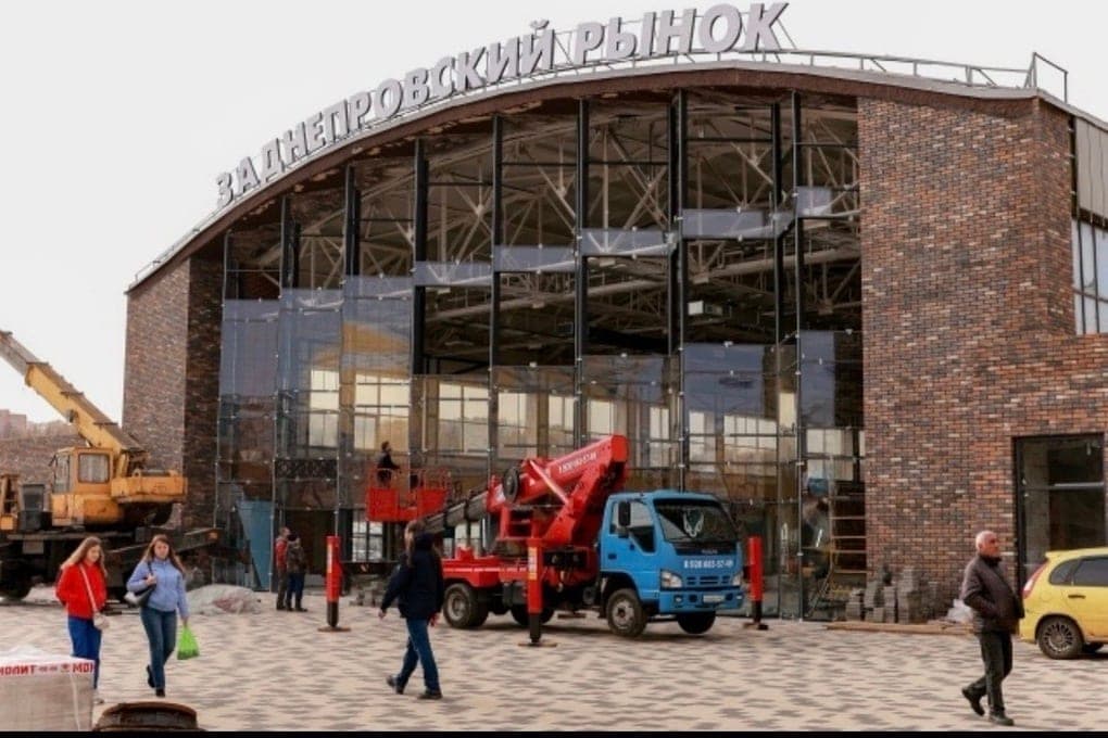 Реконструкция Заднепровского рынка в Смоленске близится к завершению