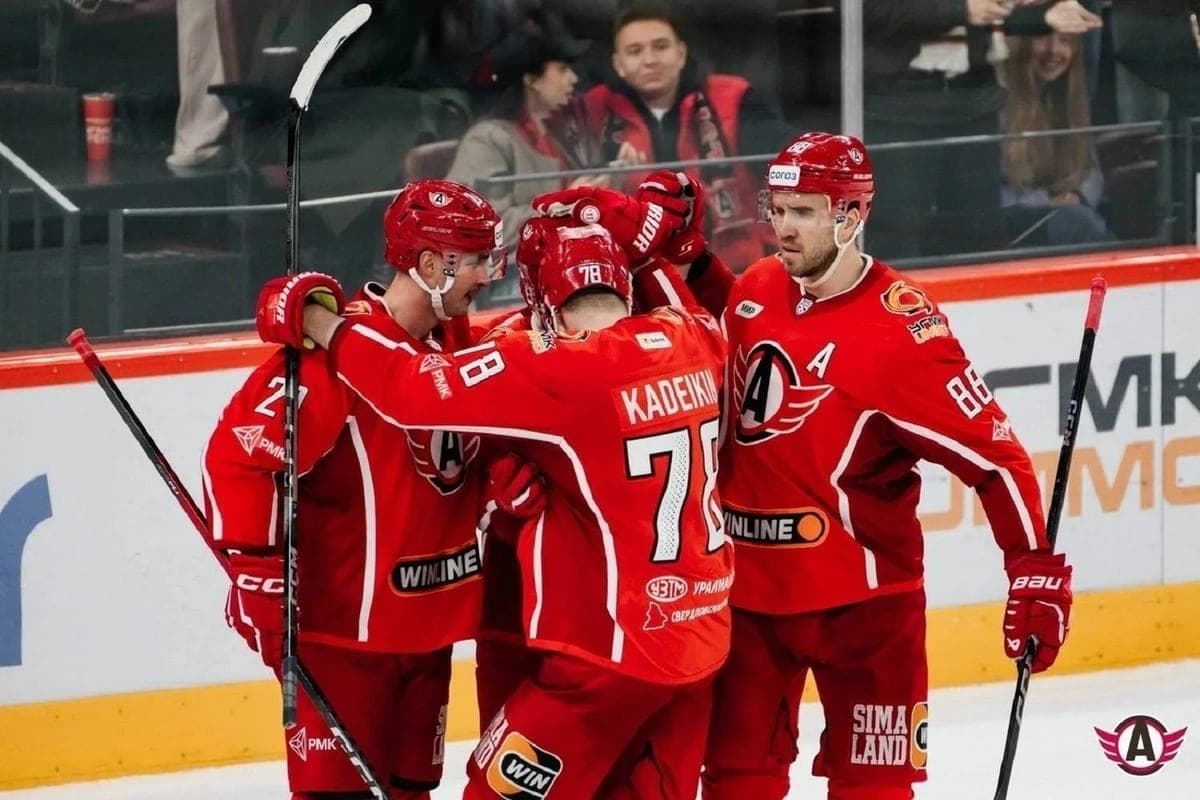 «Автомобилист» победил СКА в Санкт‑Петербурге со счетом 3:1