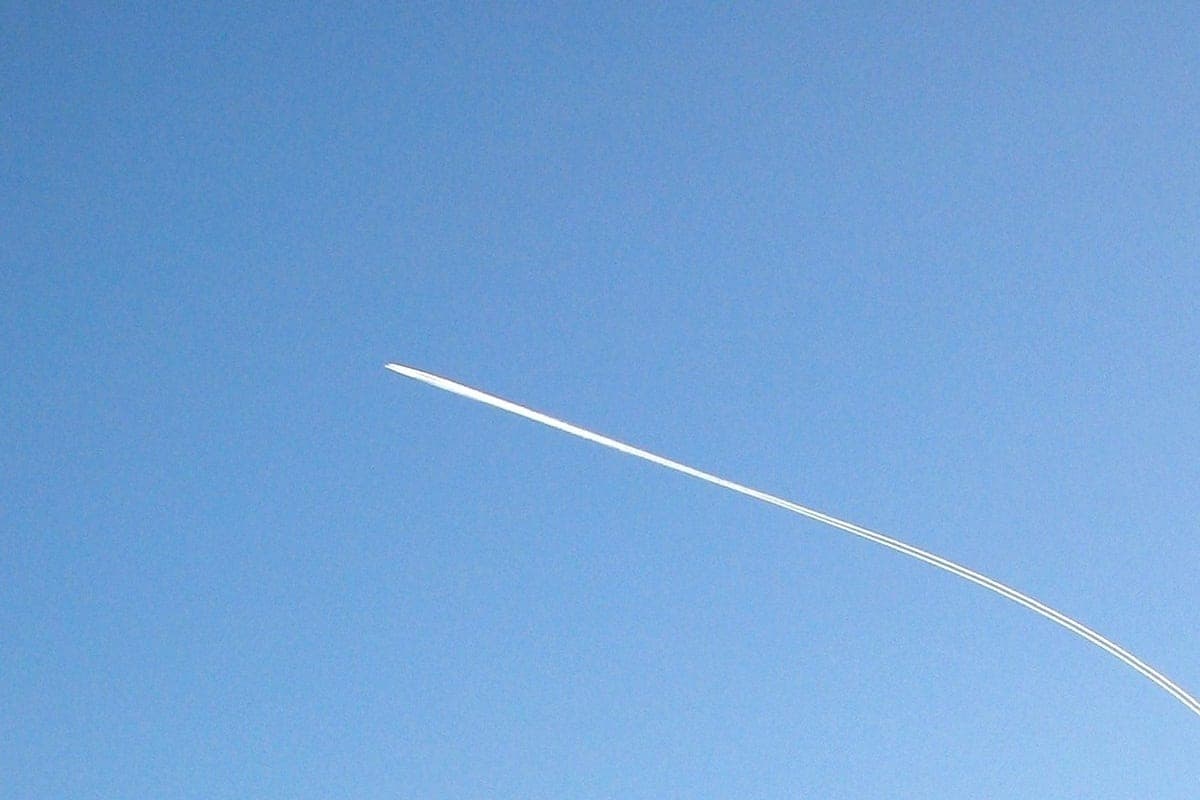 Five planes gave an alarm in different parts of the world