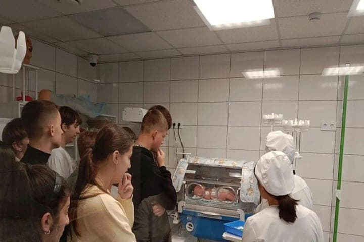Тульских школьников познакомили с медицинскими профессиями на мастер-классах