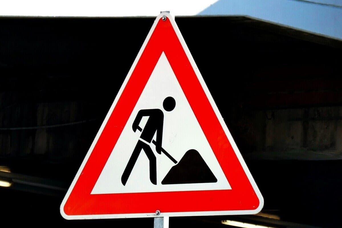 In the village of Nerezhya for the first time in 15 years, a road was scrapped for 1.6 million rubles