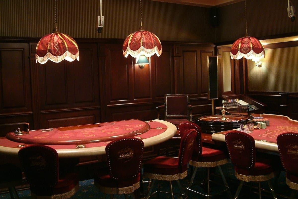 African island faces offshore gambling network: dangerous business