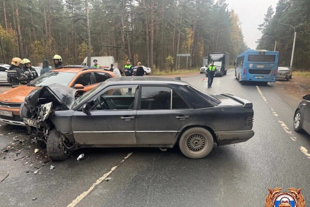 18-year-old in a Mercedes made a triple accident under Tver