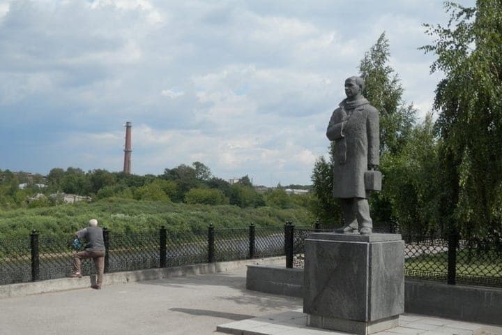 On Rubtsov Street in Vologda there is a stand on the connection of the poet with the city