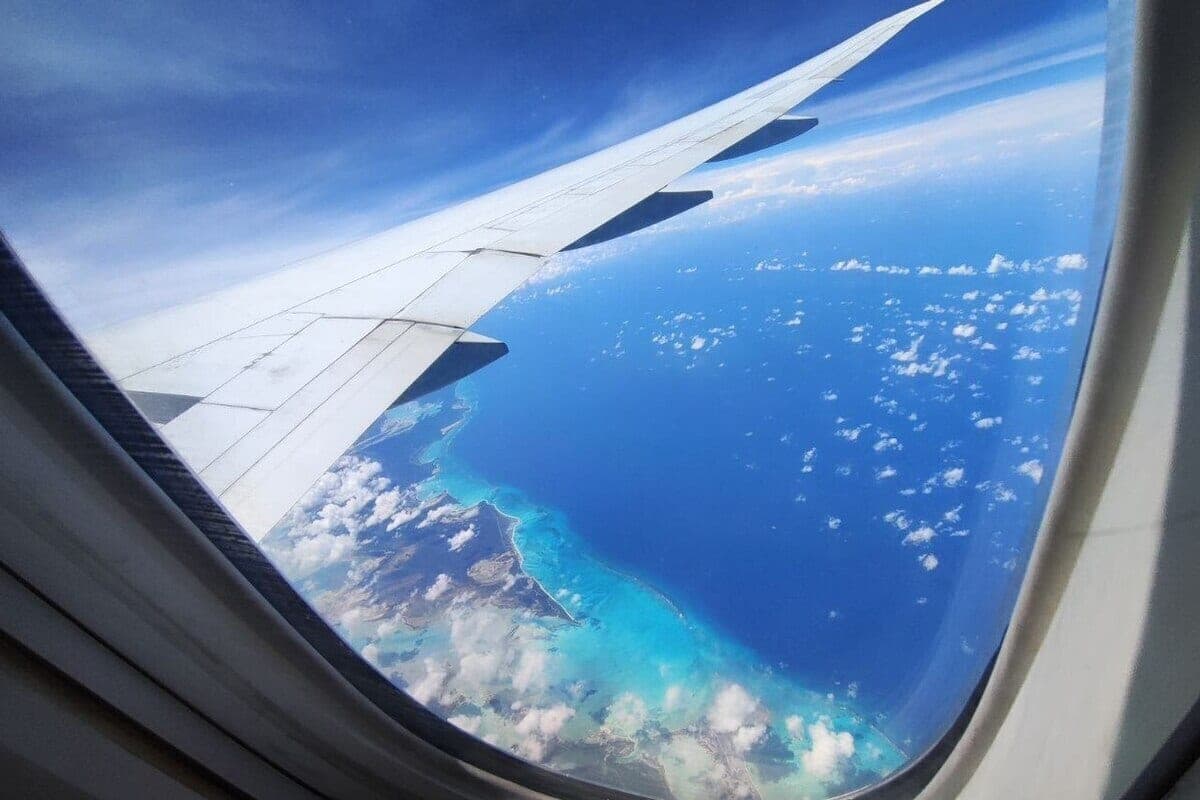 The plane gave an alarm over the UK