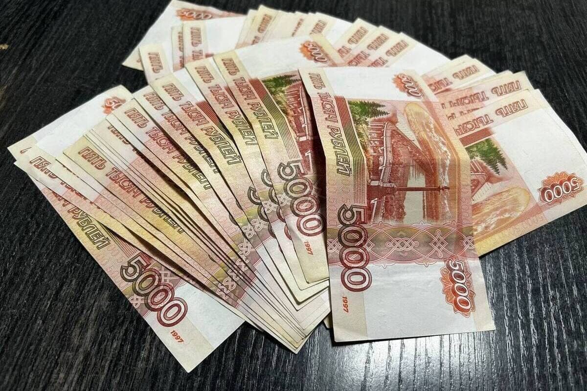 Daughters of Barnaul bakery worker killed by poisoning pay compensation