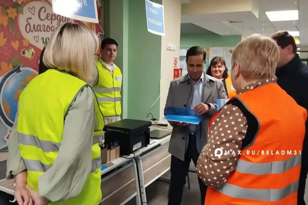 Министр региональной безопасности проверил пункты обогрева в Белгороде