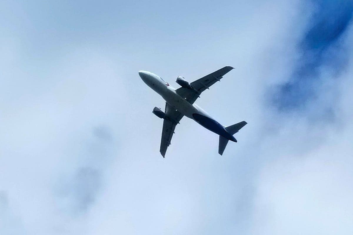 Flight from Yekaterinburg urgently landed in China due to the death of a passenger