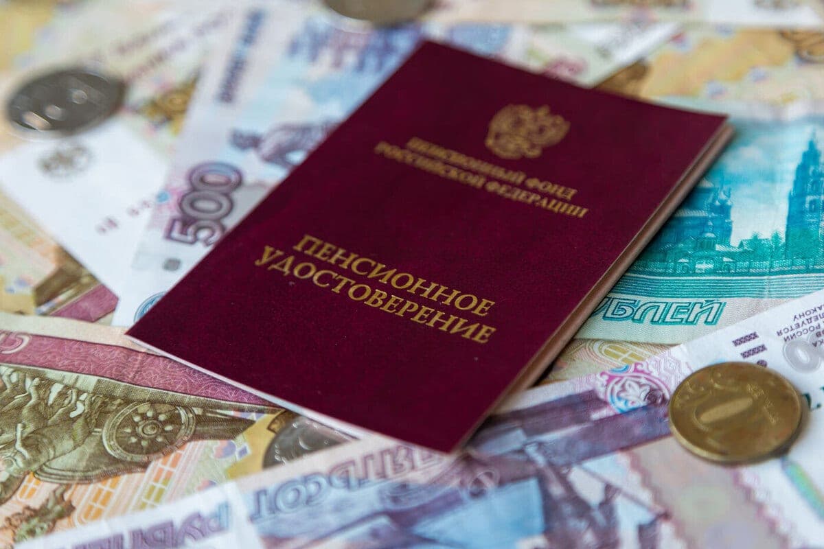 Индексация пенсий в 2027 году: на сколько повысят неработающим, работающим и военным пенсионерам