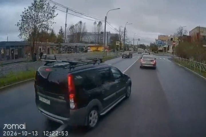 Haste behind the wheel brought the St. Petersburger on the Lada to the counter and the penalty