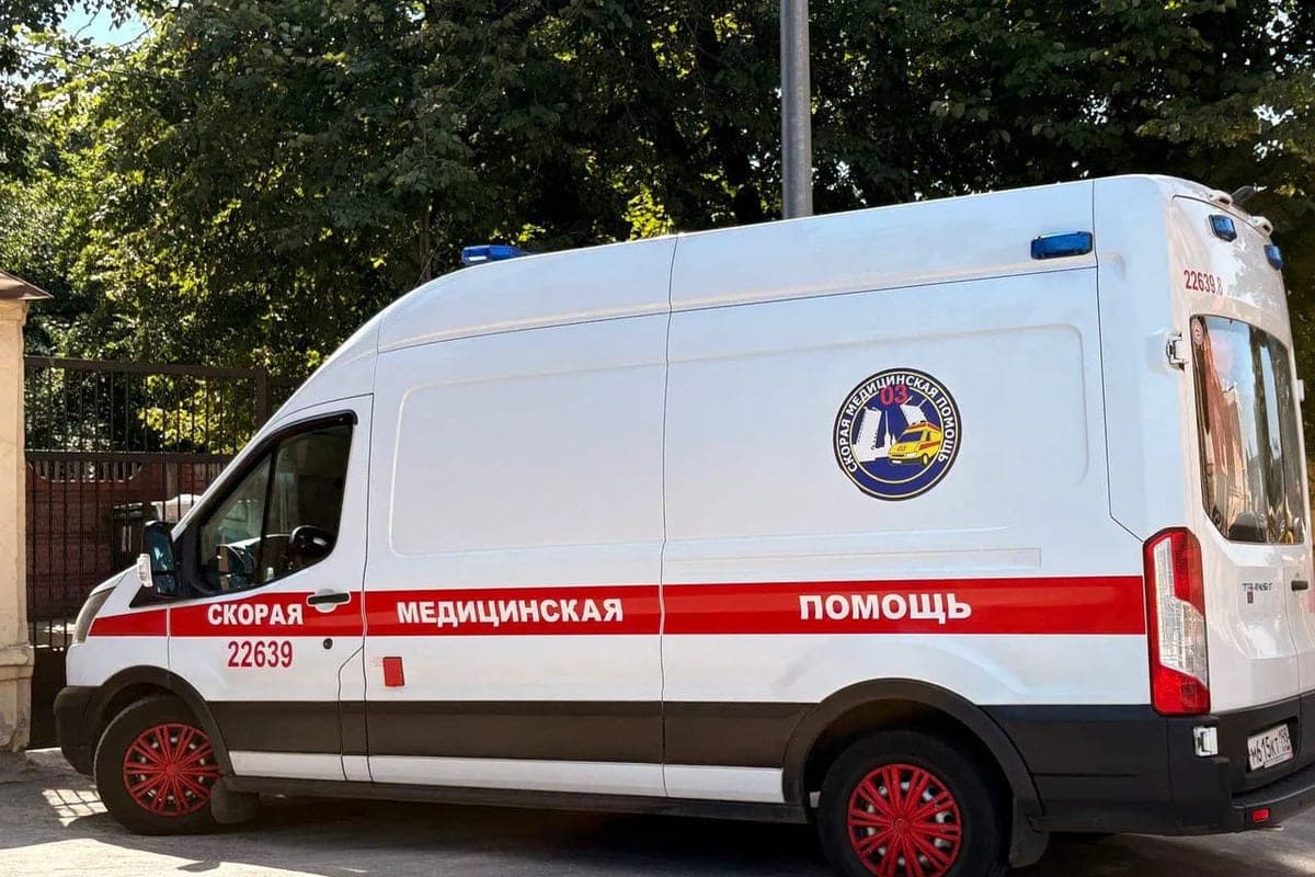 В массовом ДТП с участием четырех машин в Янино пострадала 39-летняя женщина