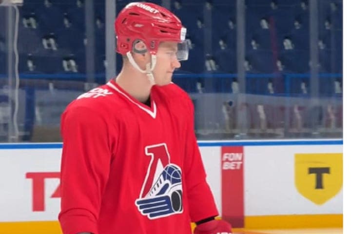 Lokomotiv forward returns to ice training n
