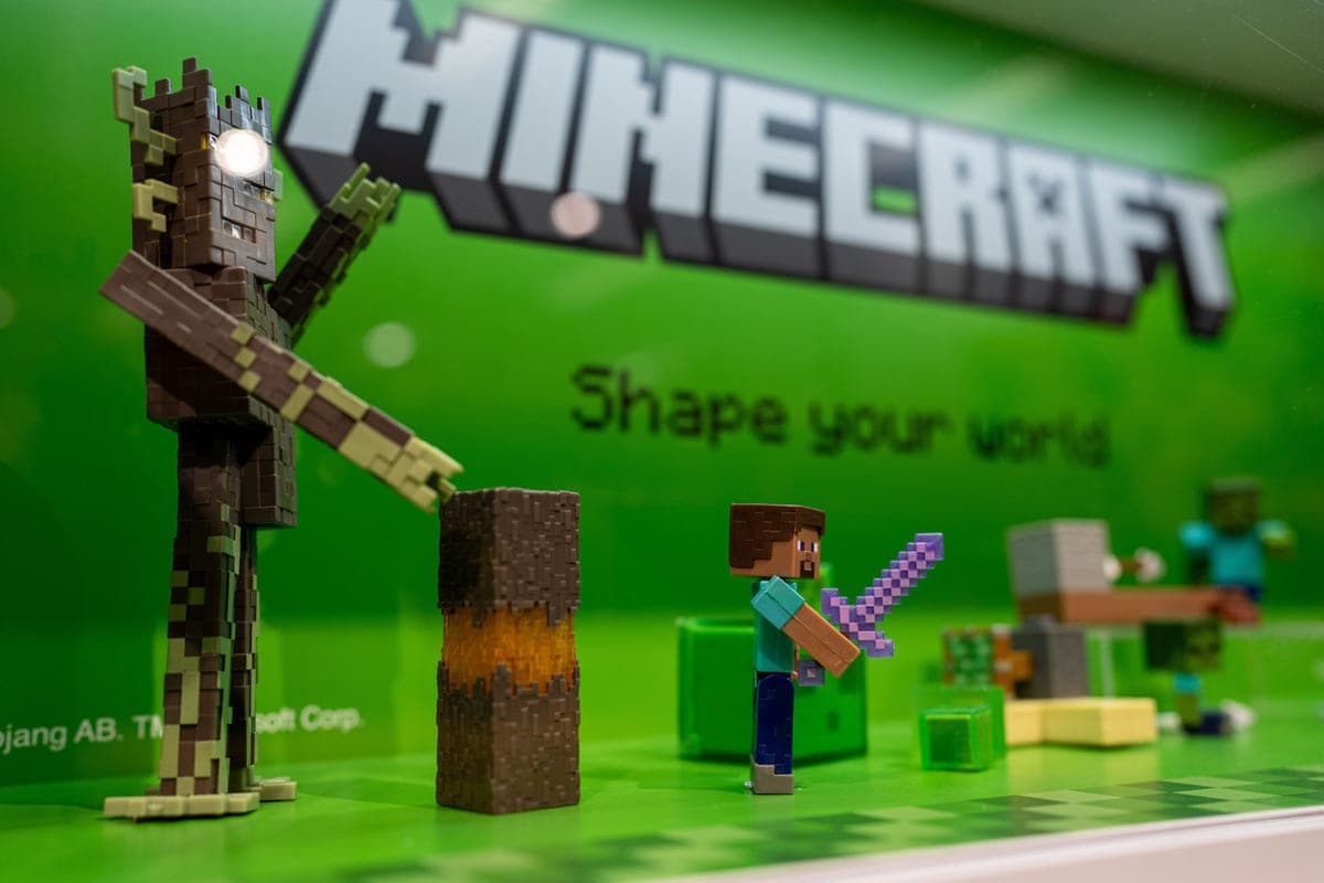 Villa for $70 million: the creator of Minecraft decided to sell the mansion