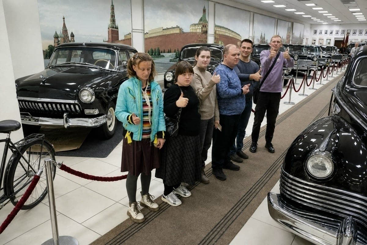Young Shuyans visited the Ivanovo Museum of the Soviet automotive industry