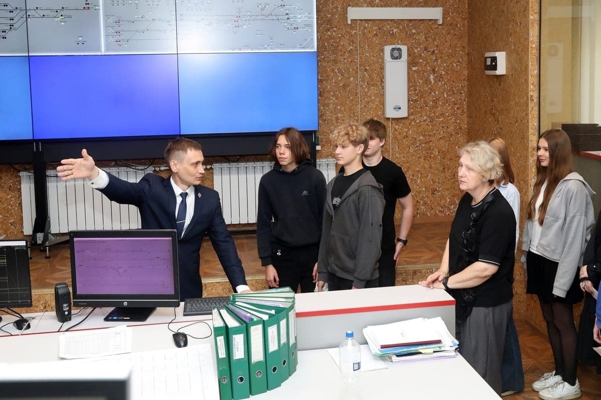 Kaliningrad ninth-graders visited behind the scenes of the railway