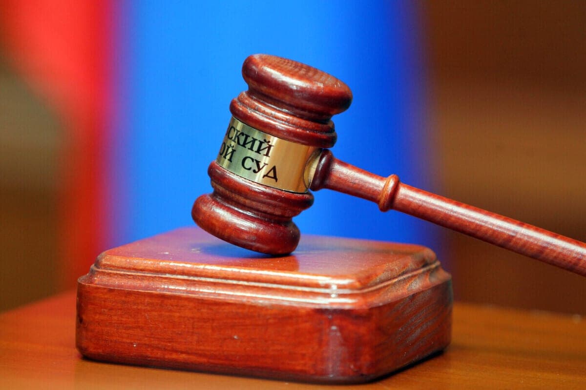 L'adolescent était dans un accident et a subi des blessures graves