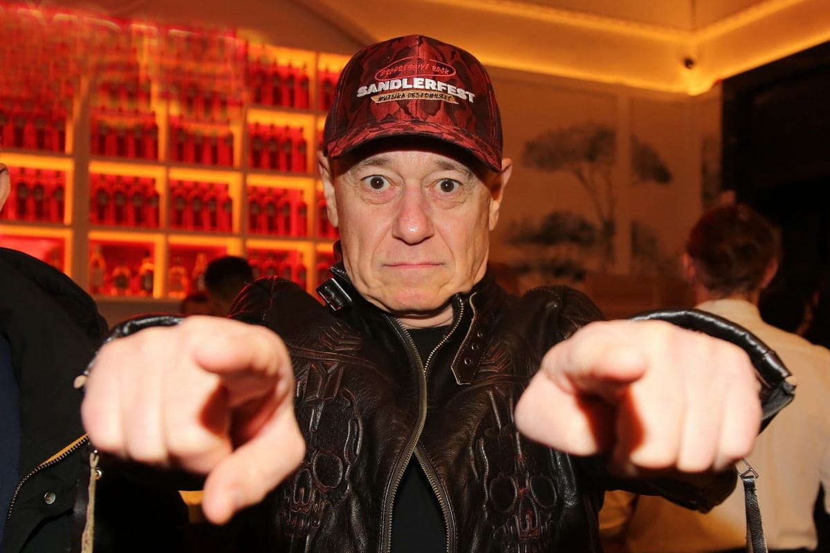 Igor Sandler told how he tried to teach Dan McCafferty to sing