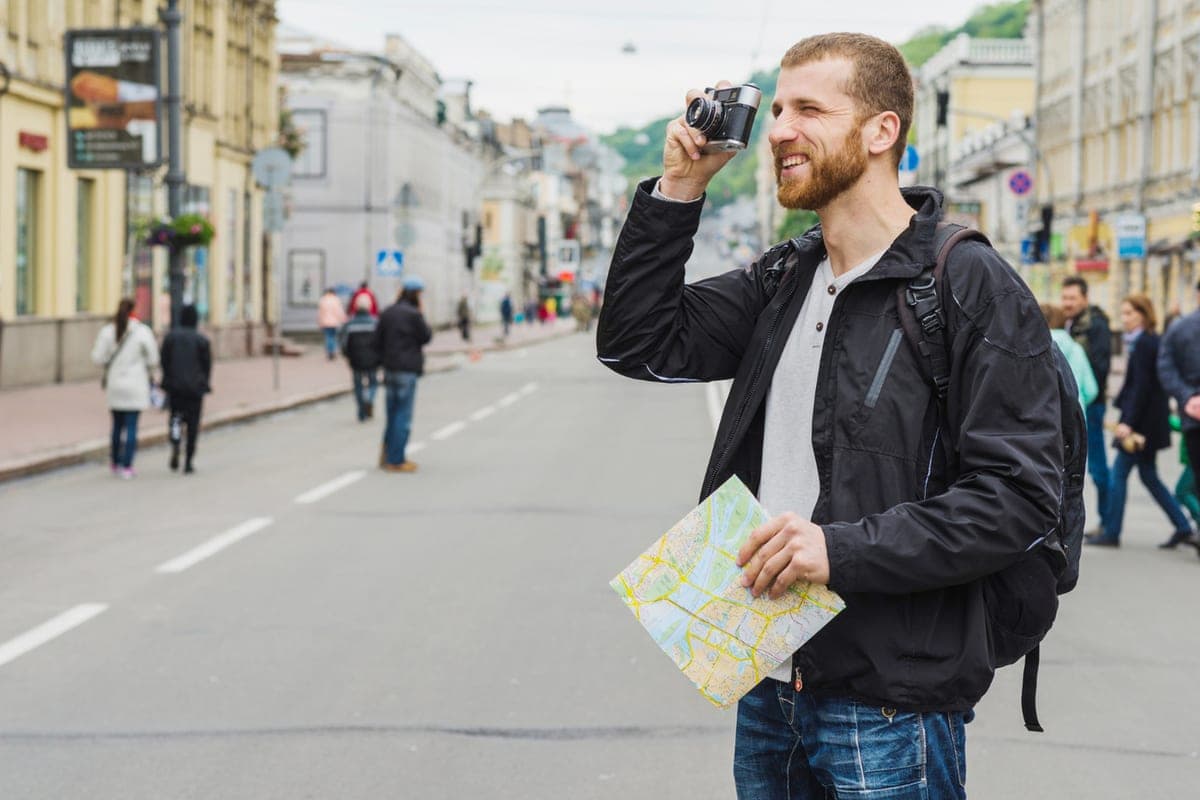 "You have the psychology of the poor." The Englishman went around Russia and wanted to show the Russians how to do it. It was quickly put in its place. Response shocked