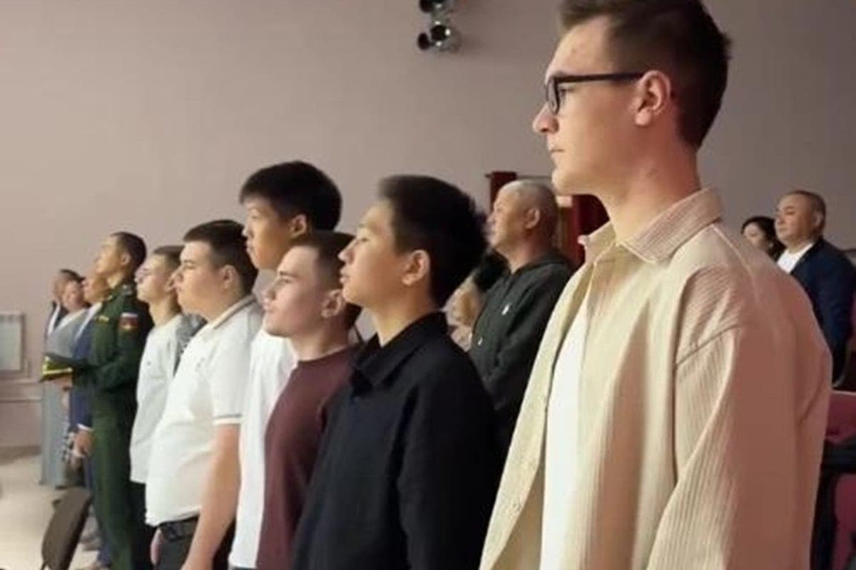 Eight conscripts from the district center of Kalmykia received instructions before being sent to the army
