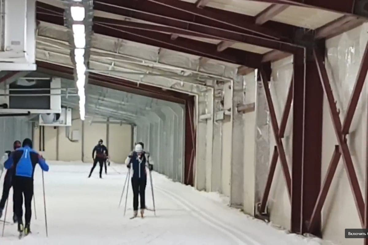 Leningrad biathlon team started training in the ski tunnel