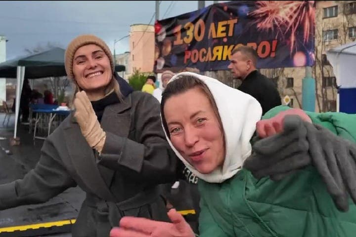 Лебедев поздравил жителей Росляково с юбилеем микрорайона района